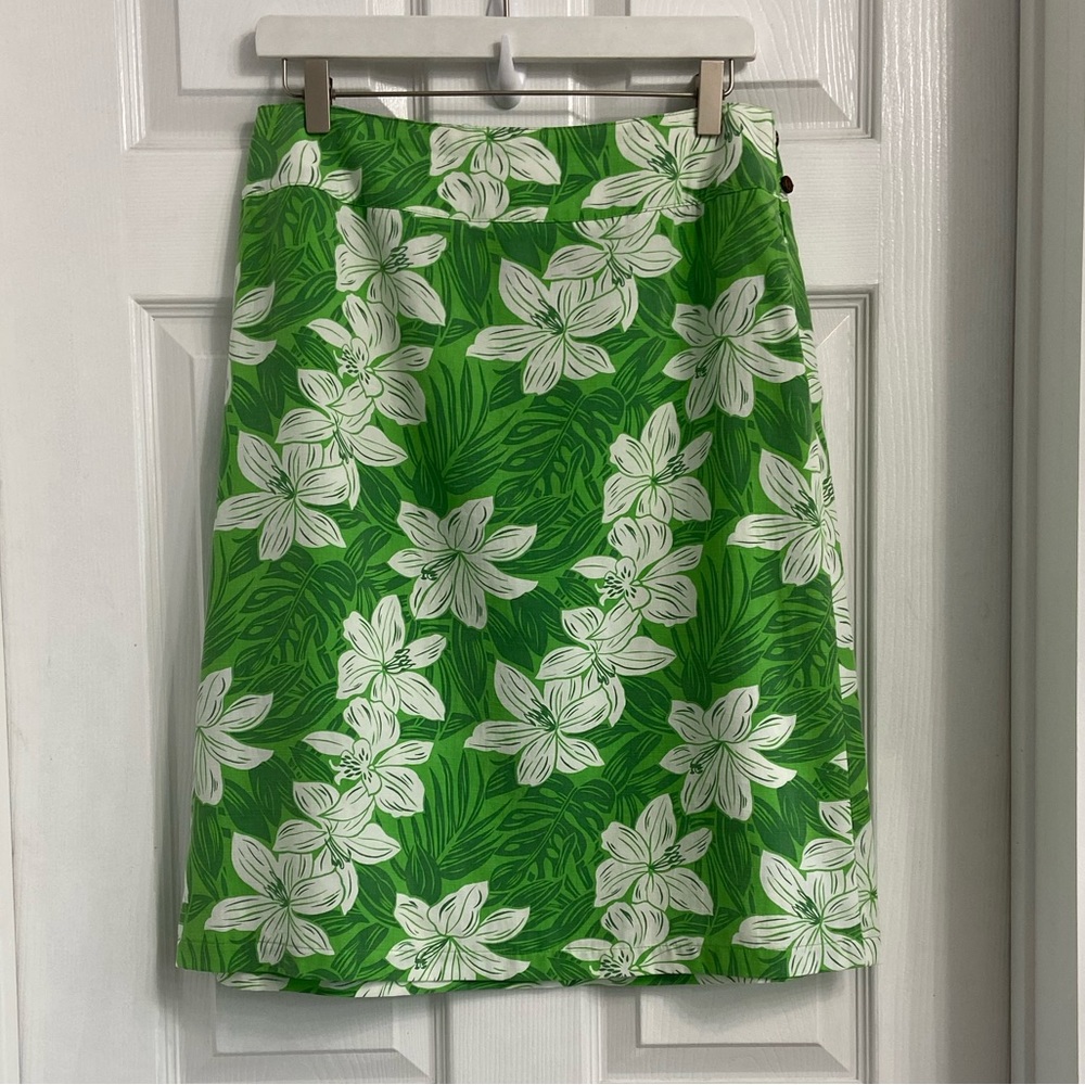 Sag Harbor A-Line Skirt Size 8 Green White Tropical Flower Hawaiian Vacation